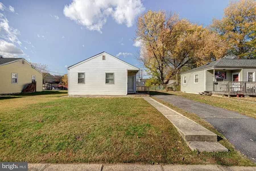 321 Bassett Ave, New Castle, DE 19720 - Image #3
