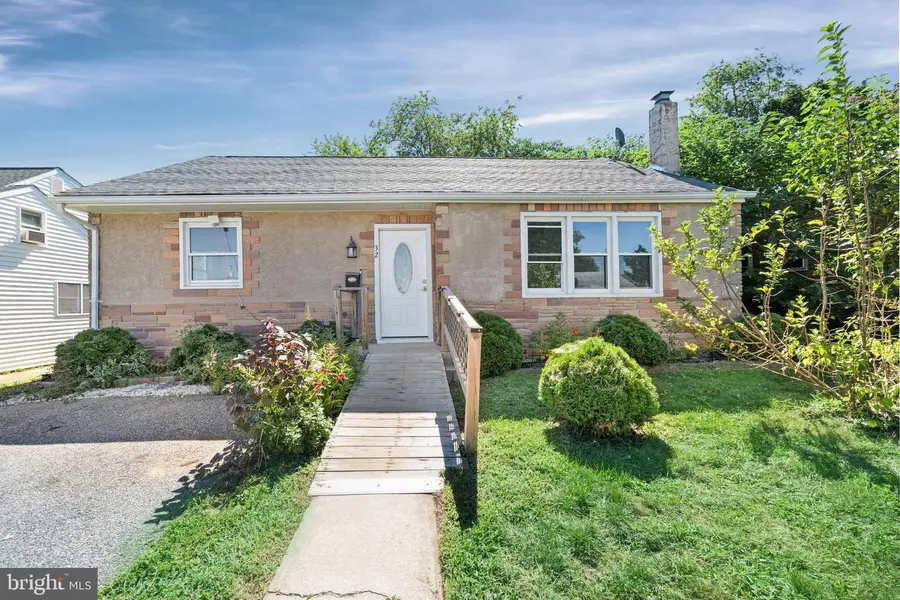 32 Paul Rd, New Castle, DE 19720 - Image #2