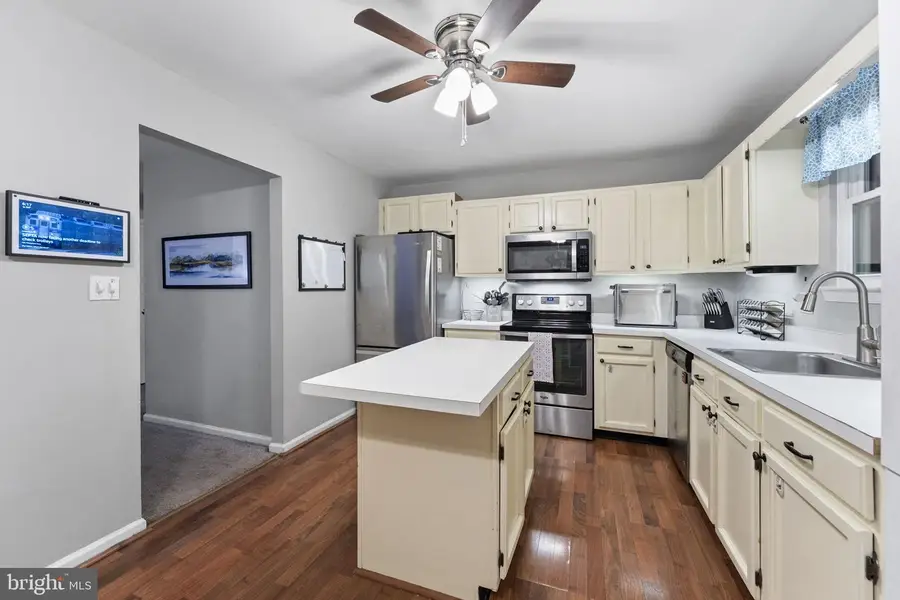 28 Woodcrest Ct, Newark, DE 19702 - Image #3