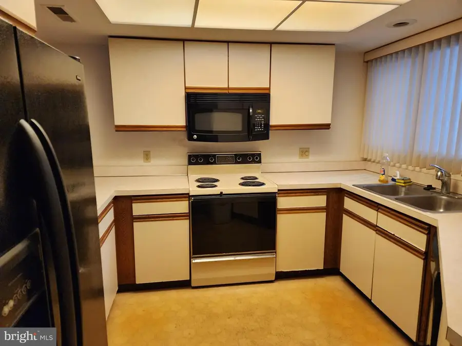 2407 Creekside Dr #55, Newark, DE 19711 - Image #2