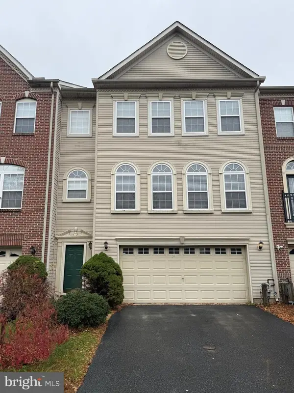 29 Sycamore Ln, BEAR, DE 19701