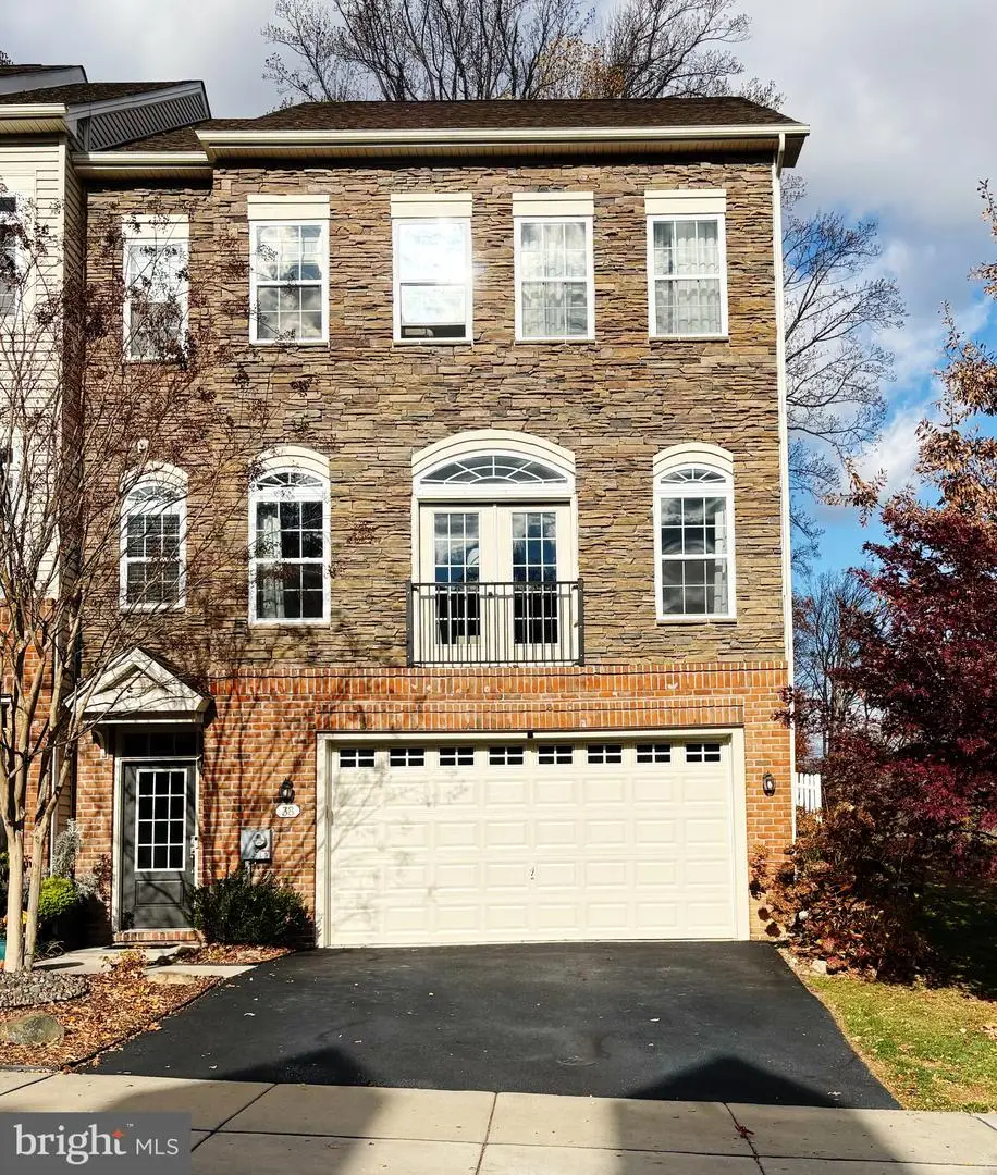 38 Westhampton Dr, Wilmington, DE 19808 - Image #1