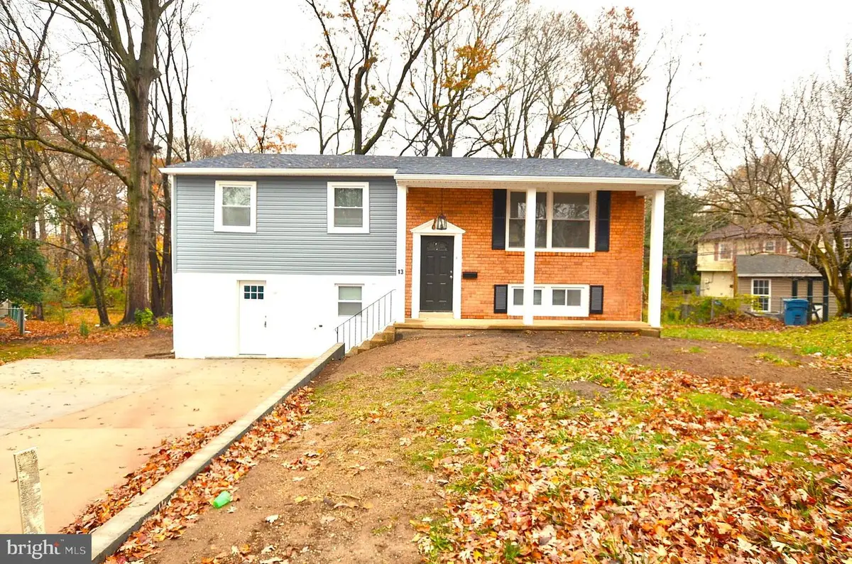 13 Erskine Ct, Newark, DE 19713 - Image #1
