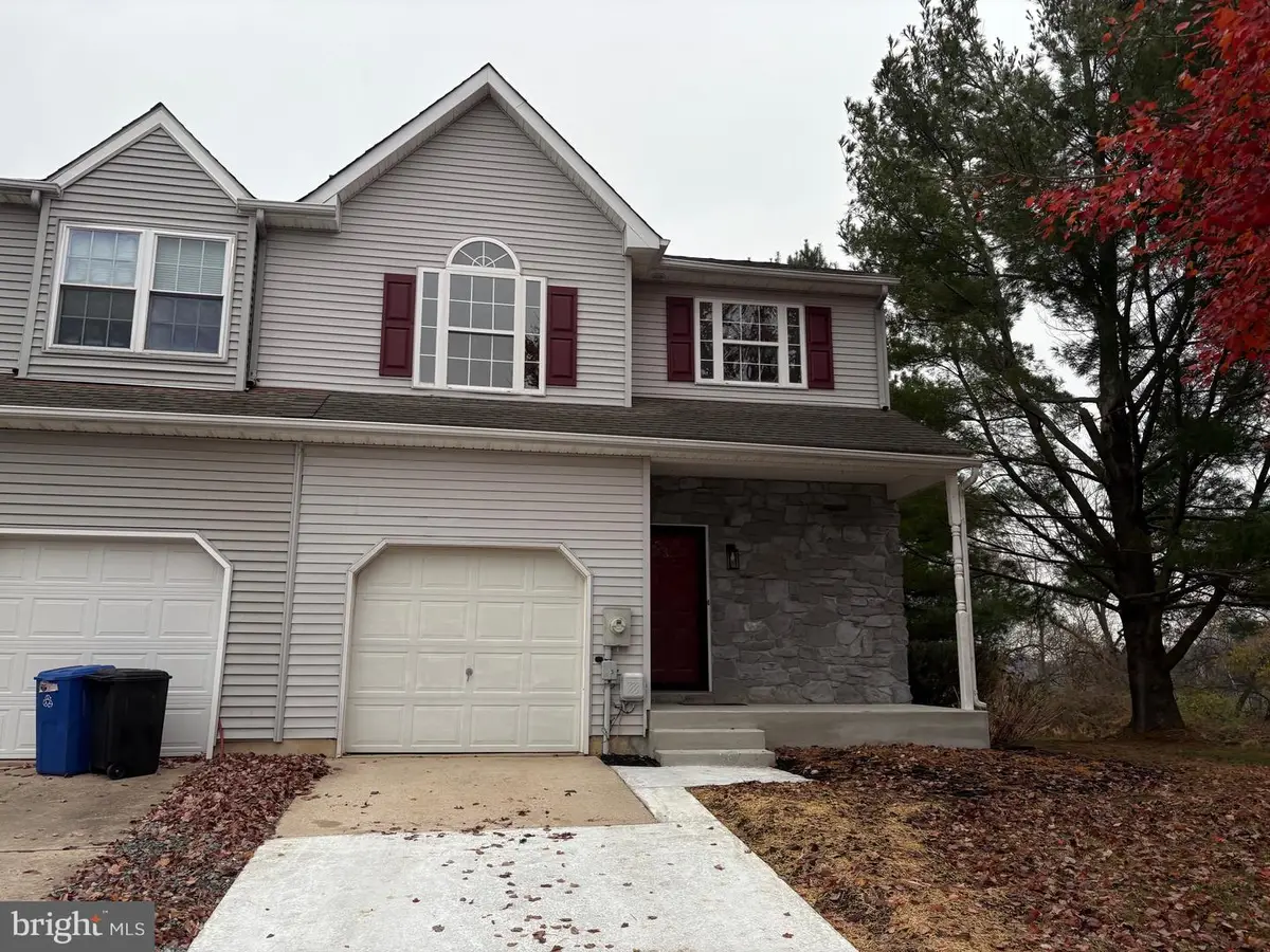 124 Shinn Cir, Wilmington, DE 19808 - Image #1