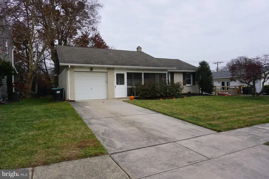 2615 Longfellow Dr, Wilmington, DE 19808 - Image #2