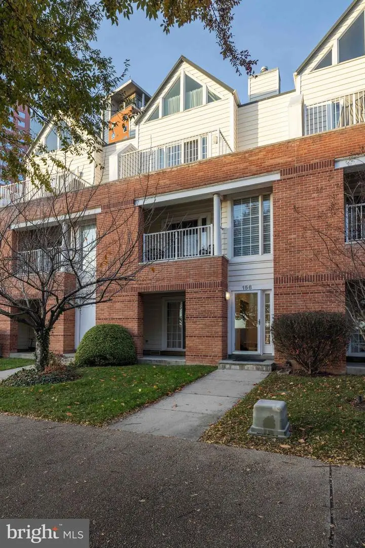 156 Christina Landing Dr, Wilmington, DE 19801 - Image #1