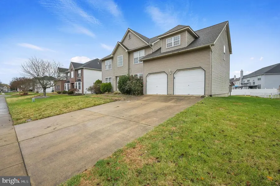 36 E Moyer Dr, Bear, DE 19701 - Image #2