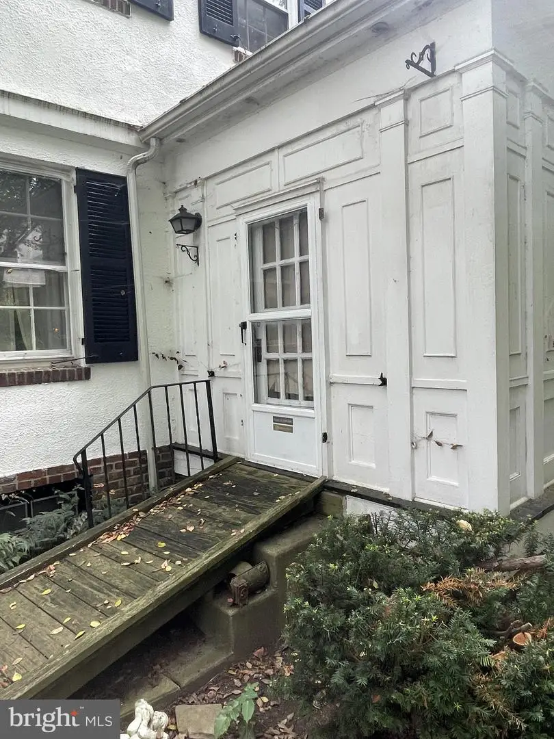 30 Bedford Ct, Wilmington, DE 19805 - Image #2