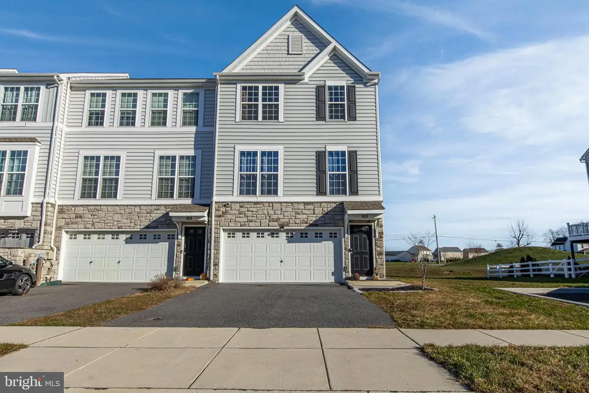 433 Wyatt Dr, Townsend, DE 19734 - Image #1