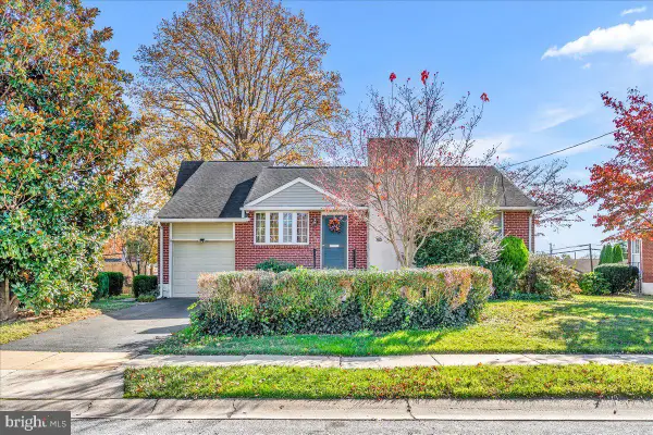 2206 Downing Ln, WILMINGTON, DE 19804