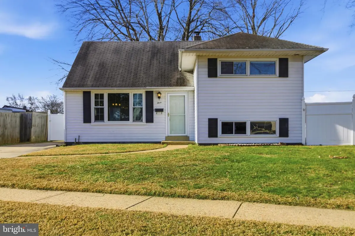 3 Matthews Rd, Newark, DE 19713 - Image #1