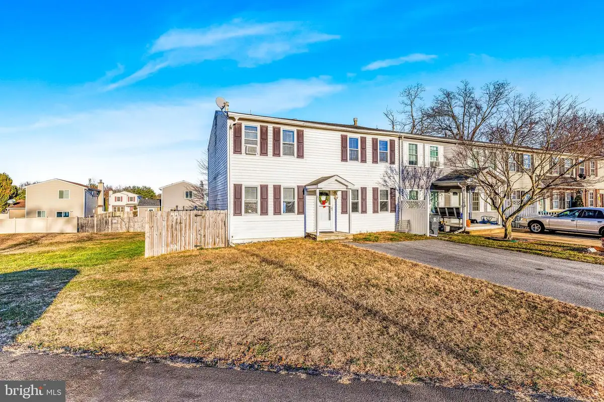 37 Heron Ct, Newark, DE 19702 - Image #1