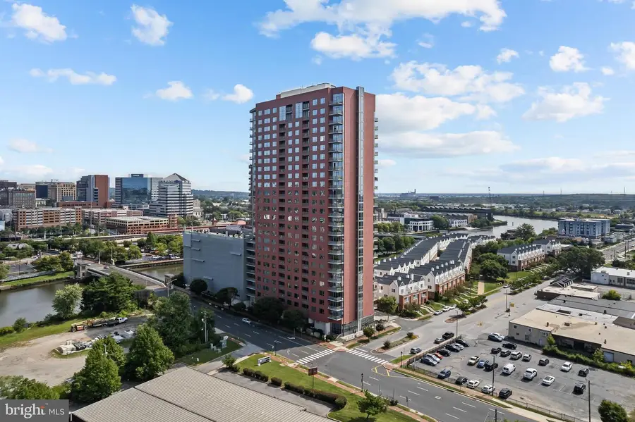 105-unit Christina Landing Dr #405, Wilmington, DE 19801 - Image #2