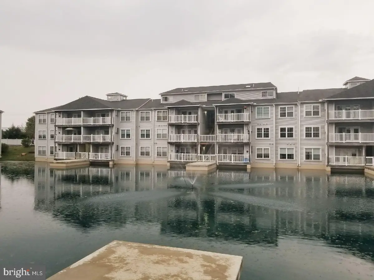 104 Waters Edge Dr #5, Newark, DE 19702 - Image #1