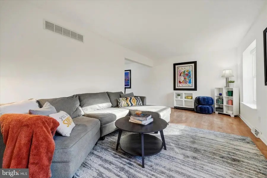 3525 Hopkins Dr, Wilmington, DE 19808 - Image #3