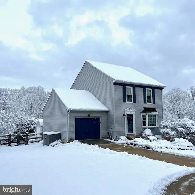 18 Kings Bridge Ct, Newark, DE 19702 - Image #1