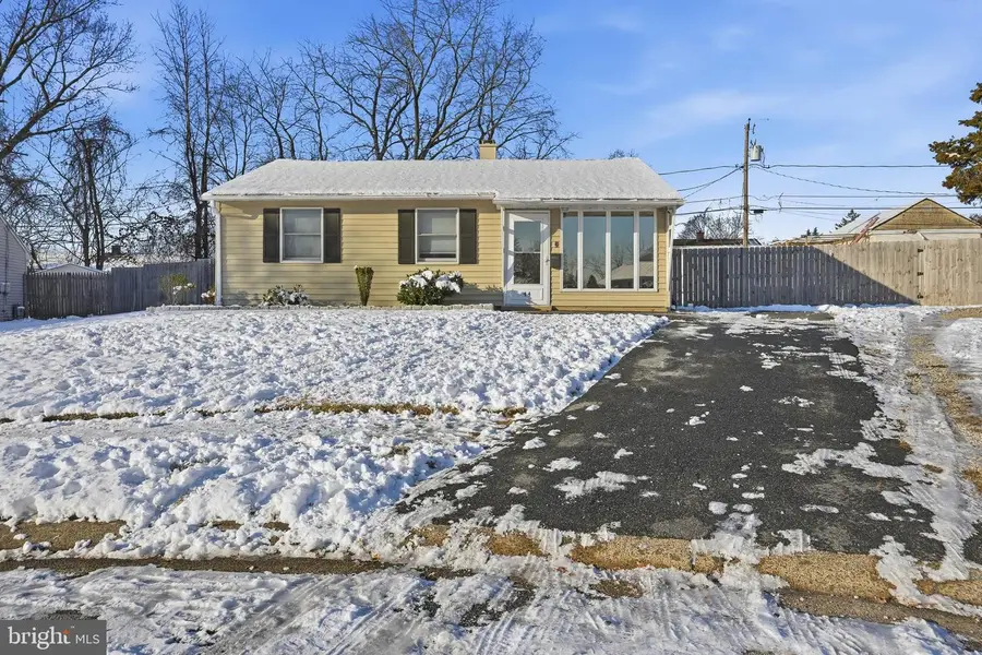 44 Wardor Ave, New Castle, DE 19720 - Image #2