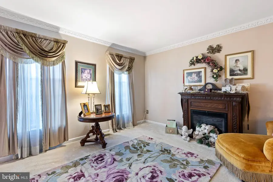 414 S Barrington Ct, Newark, DE 19702 - Image #3