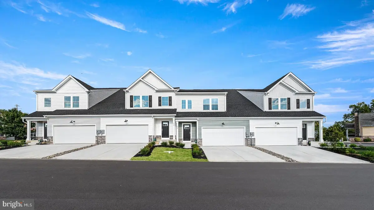 553 Arrowgrass Ln, New Castle, DE 19720 - Image #1