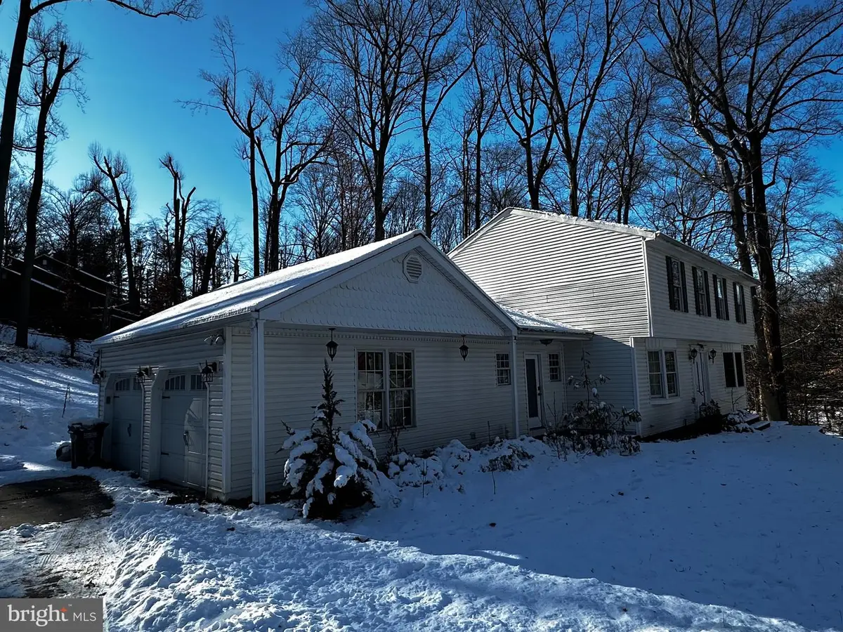 14 Quartz Mill Rd, Newark, DE 19711 - Image #1