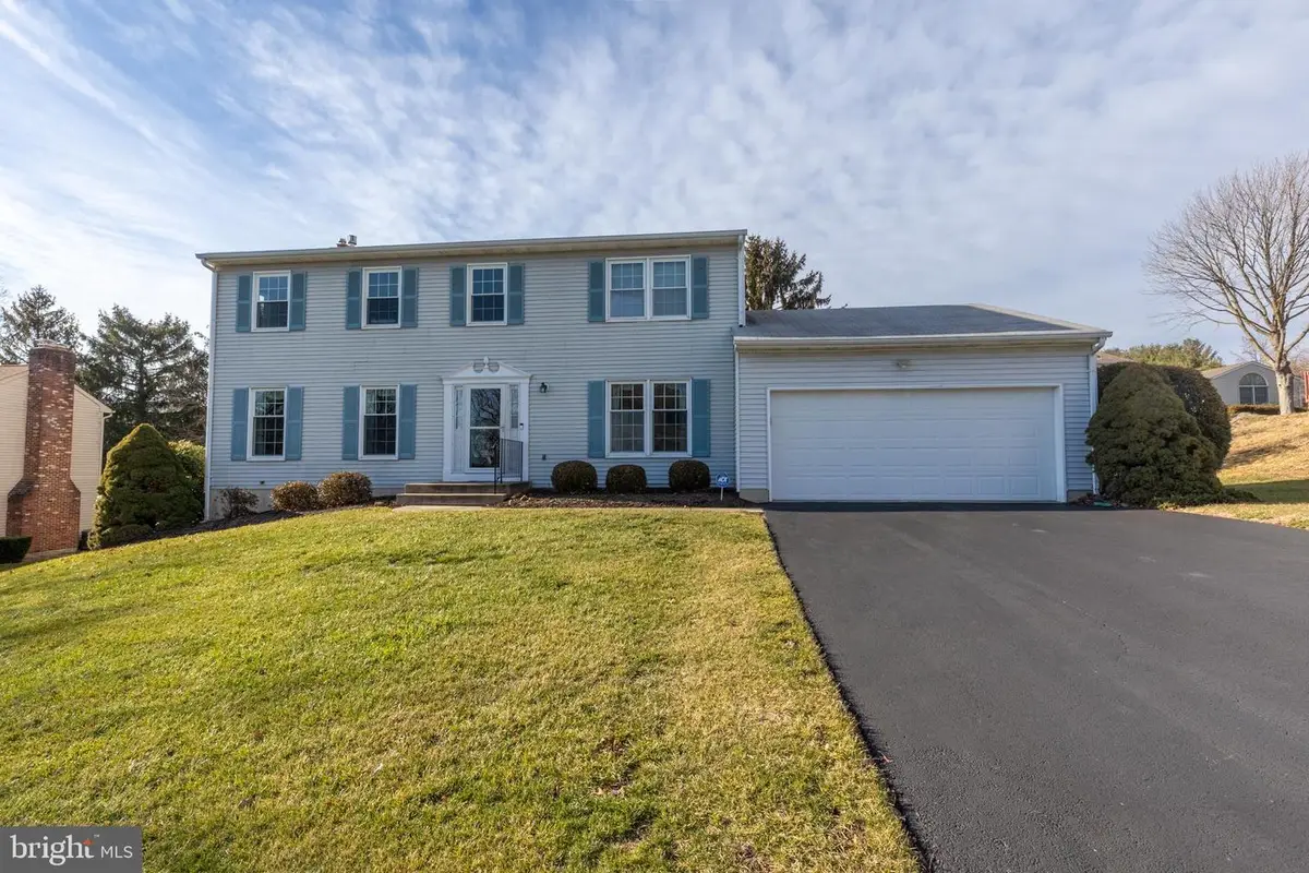 108 Lena Dr, Newark, DE 19711 - Image #1