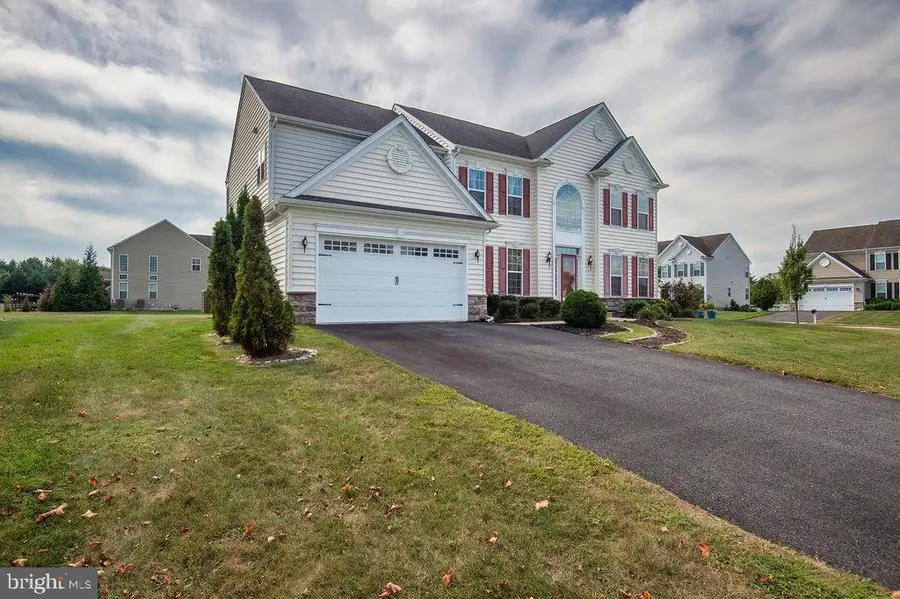 200 W Testaverde Rd, Newark, DE 19702 - Image #2