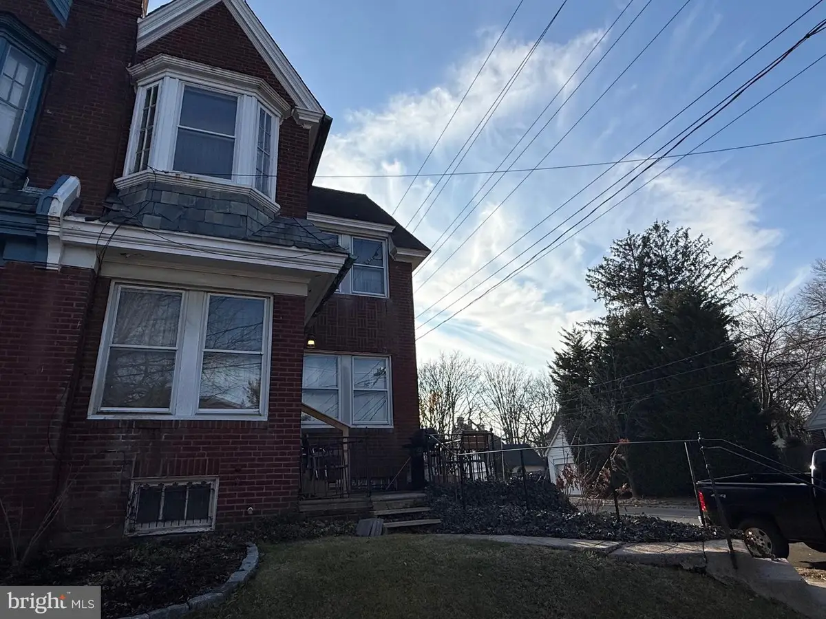 2210 Highland Pl, Wilmington, DE 19805 - Image #1