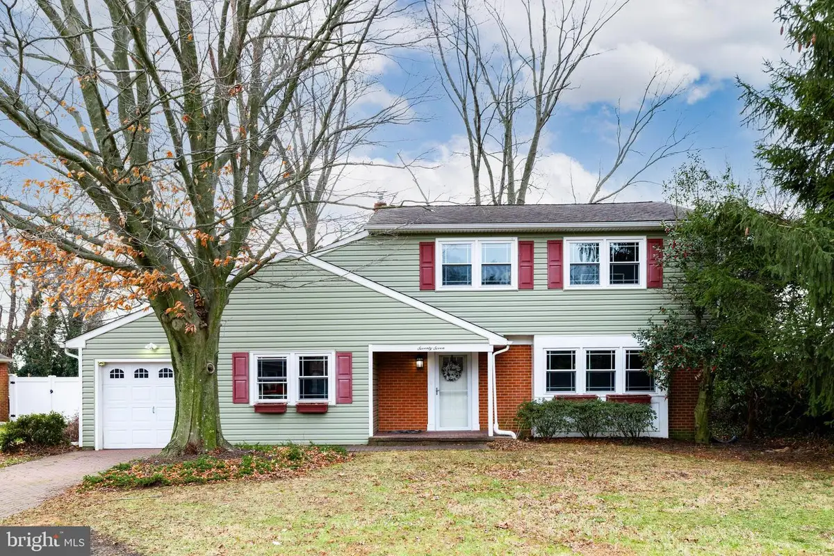 77 White Clay Cres, Newark, DE 19711 - Image #1