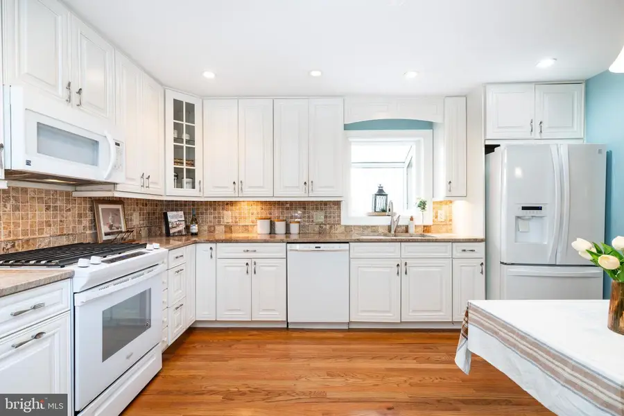 77 White Clay Cres, Newark, DE 19711 - Image #2