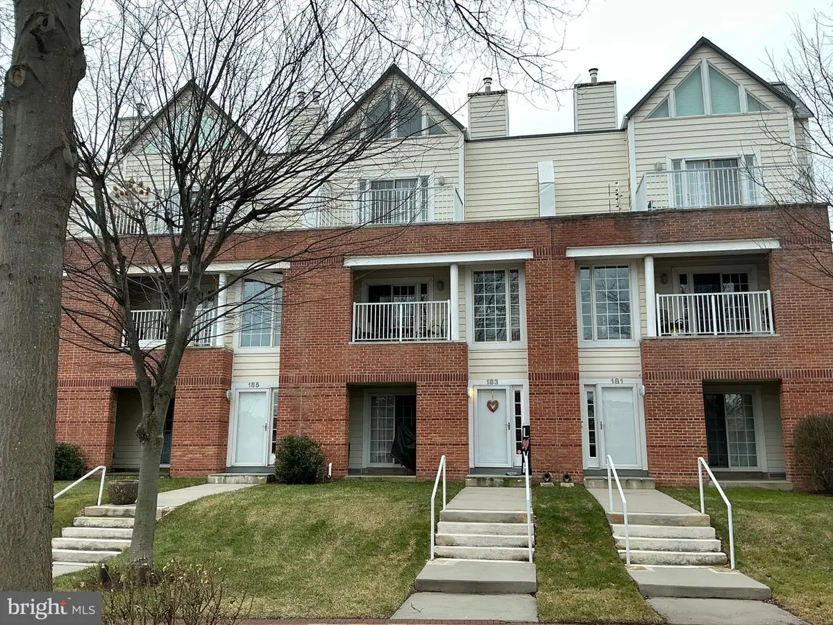 183 Christina Landing Dr, Wilmington, DE 19801 - Image #1