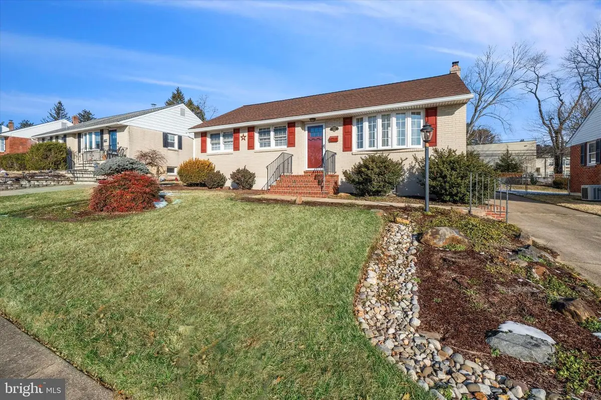 2515 Woodview Dr, Wilmington, DE 19808 - Image #1