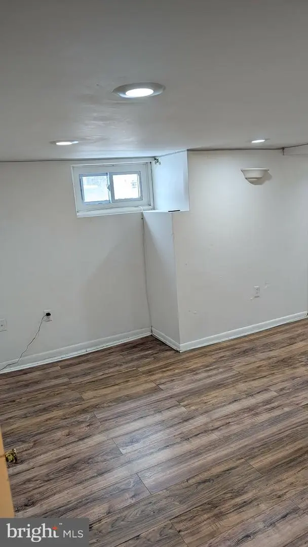 916 Dover Ave, Elsmere, DE 19805 - #3