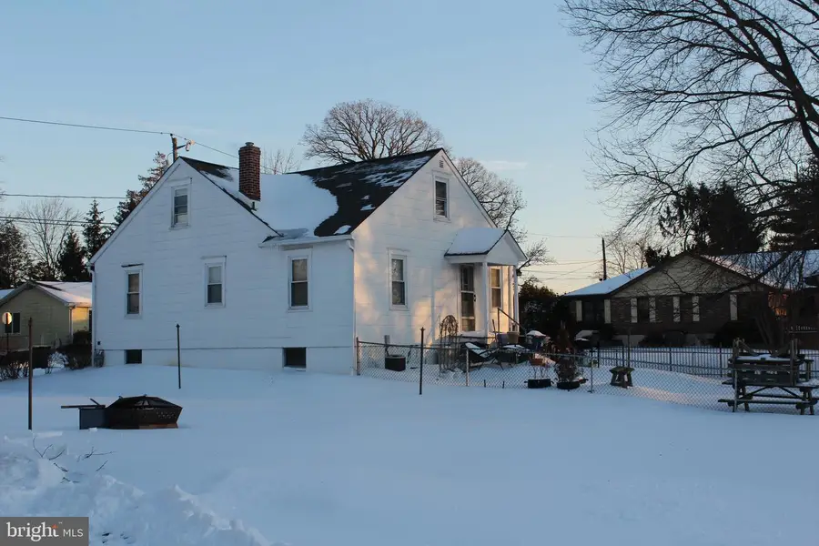 17 Oak Ave, Wilmington, DE 19805 - #2