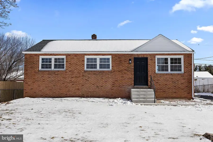 318 S Dupont Rd, Newport, DE 19804 - #2