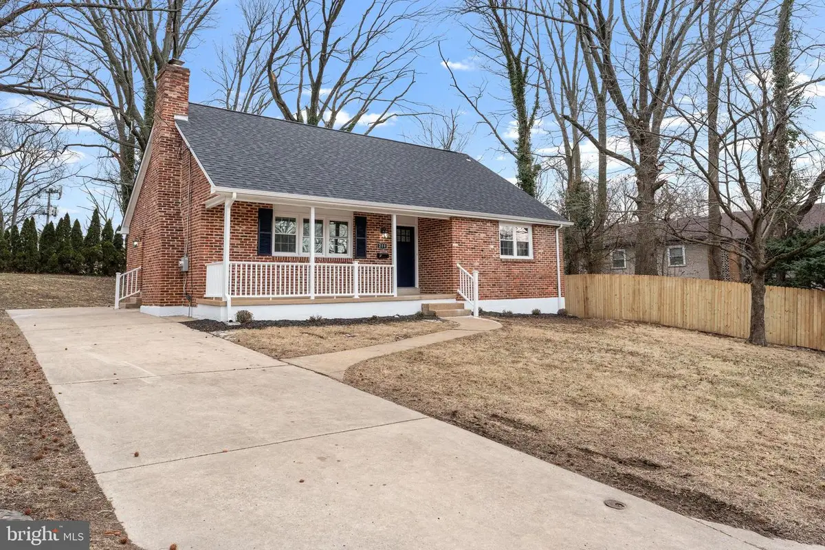 210 Beechwood Rd, Wilmington, DE 19809 - #1
