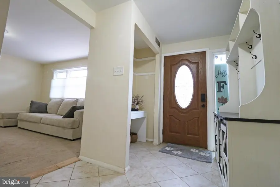 131 Compass Dr, Claymont, DE 19703 - Image #3