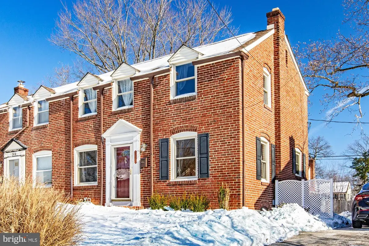 306 Village Rd, Wilmington, DE 19805 - Image #1