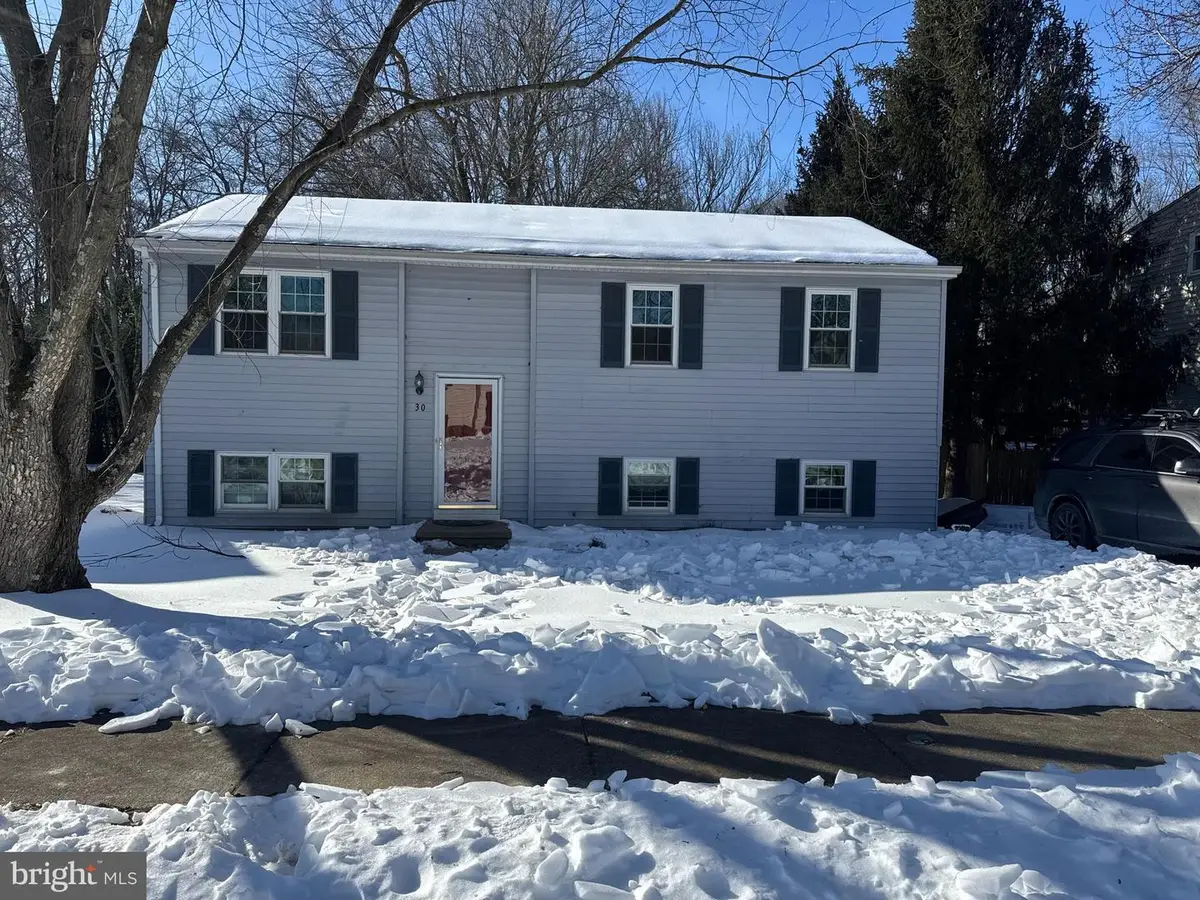 30 Julie Ln, Newark, DE 19711 - Image #1