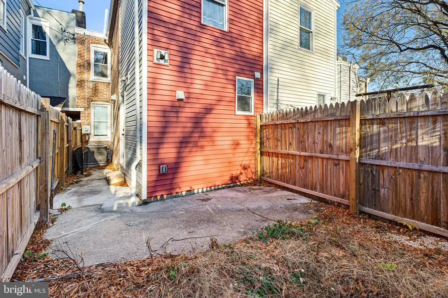 1322 W 3rd St, Wilmington, DE 19805 - #2