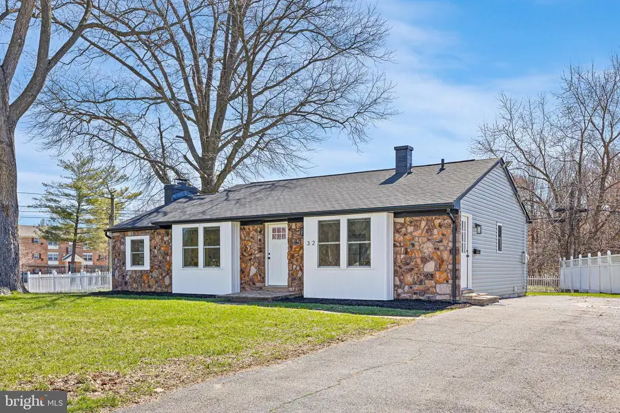 32 Constitution Blvd, New Castle, DE 19720 - #2