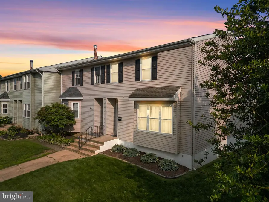 128 E Green Valley Cir, Newark, DE 19711 - #2