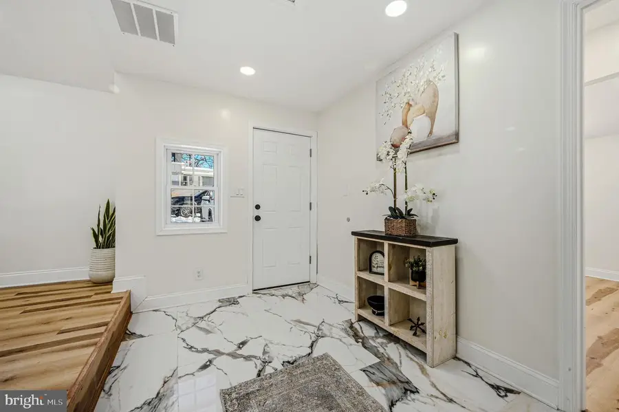 4 Lower Greenbriar Rd, Wilmington, DE 19810 - #2