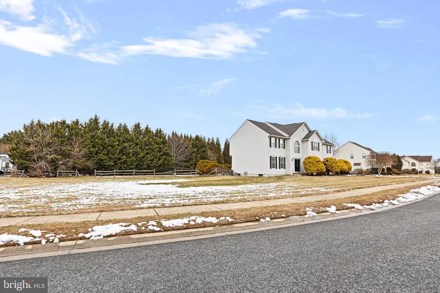 205 E Harvest Dr, New Castle, DE 19720 - #3