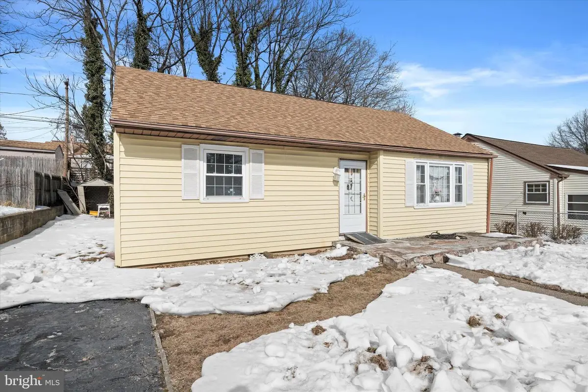 17 Richard Rd, New Castle, DE 19720 - #1