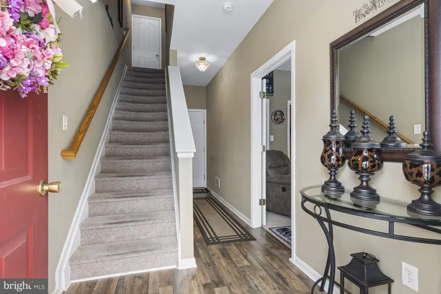 303 W 9th St, New Castle, DE 19720 - #3