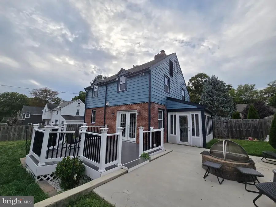 32 Riverside Dr, Wilmington, DE 19809 - #3