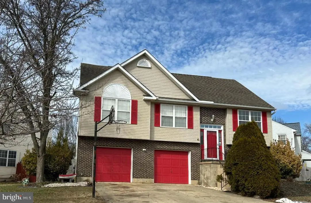 8 Lochview Dr, Bear, DE 19701 - #1