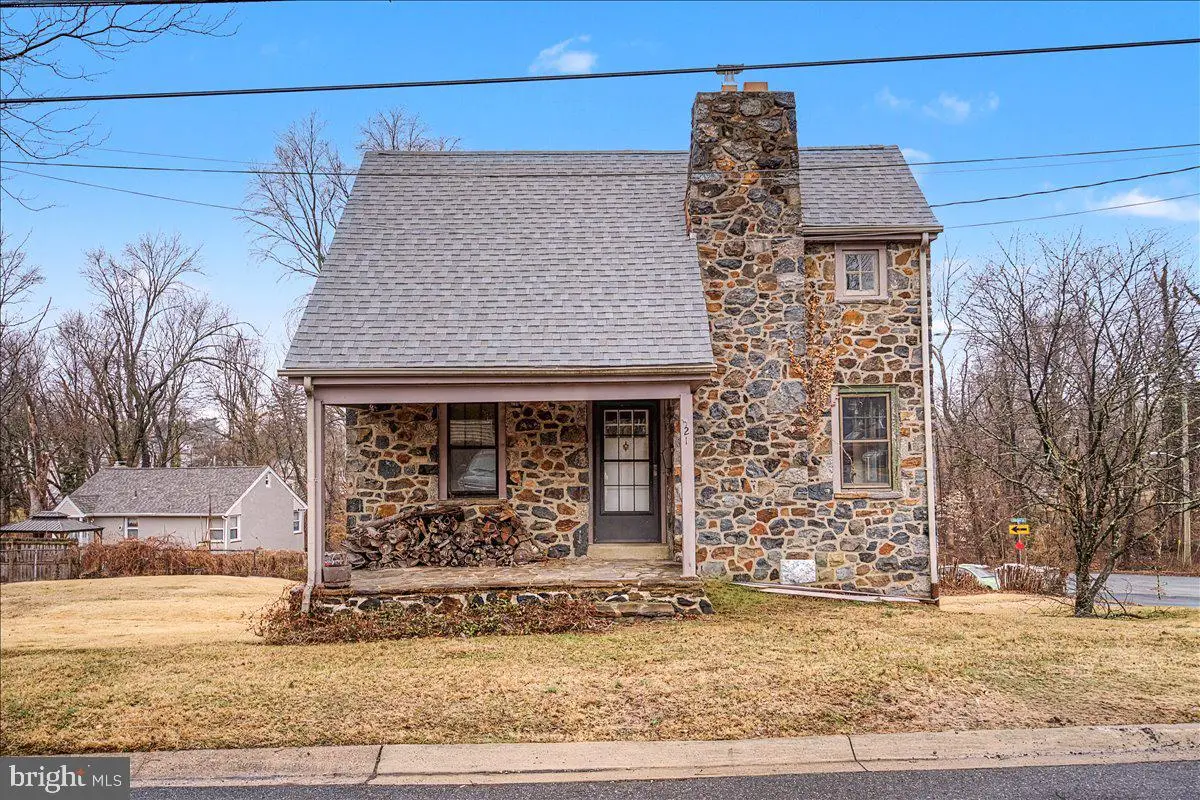 321 Virginia Ave, Wilmington, DE 19805 - #1