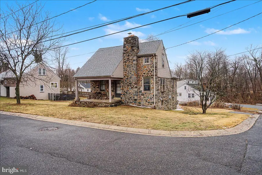 321 Virginia Ave, Wilmington, DE 19805 - #2