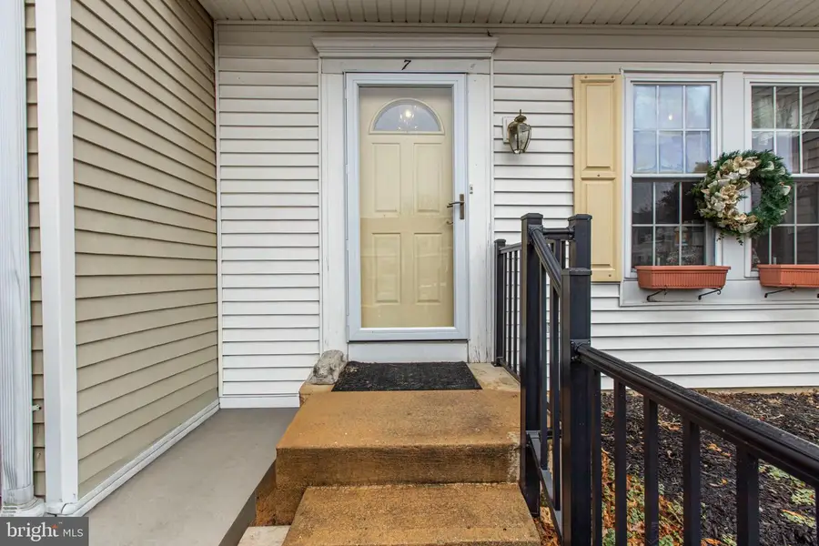 7 Galloway Ct E, Newark, DE 19711 - #3